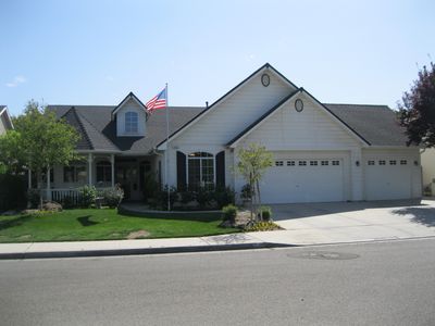 202 W Everglade Ave, Clovis, CA, 93619