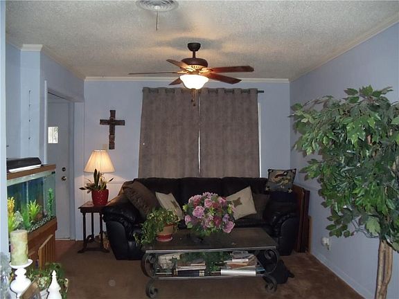 2nd image of 1037 Cole Ct