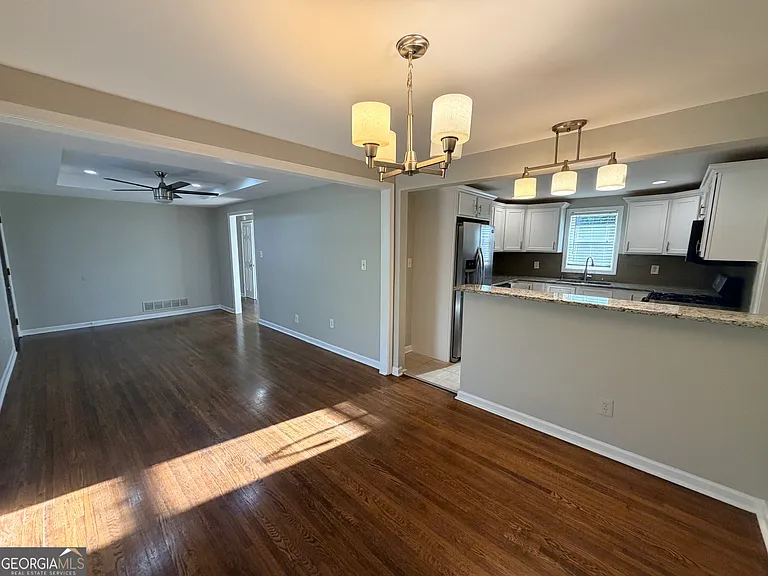3567 Brookfield Ln — Photo 6