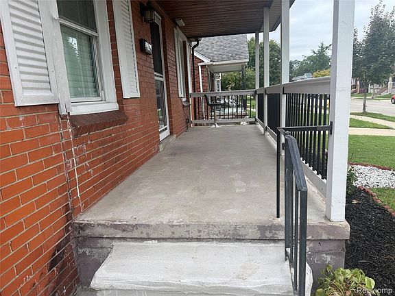 2nd image of 24840 Dunning St
