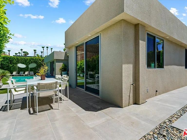 1175 Los Robles Dr — Photo 53