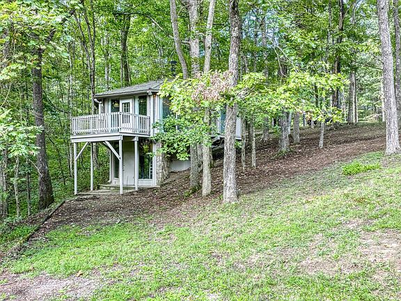 2nd image of 407 Running Deer Dr