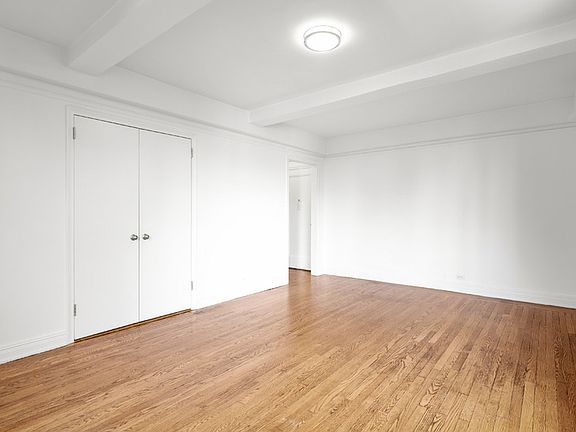 3rd image of 200 W 16th St APT 7C