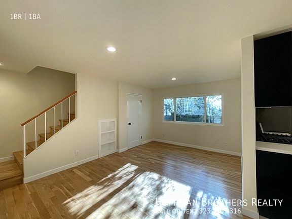 4th image of 1809 Oak St #1A