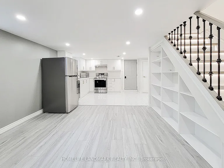 75 Bayview Dr #LOWER — Photo 16