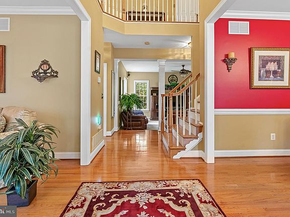 5th image of 1536 Winfields Ln