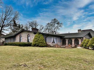 4N176 Maple Ave, Addison, IL 60101