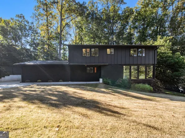 3555 Eaglerock Dr, Atlanta, GA 30340