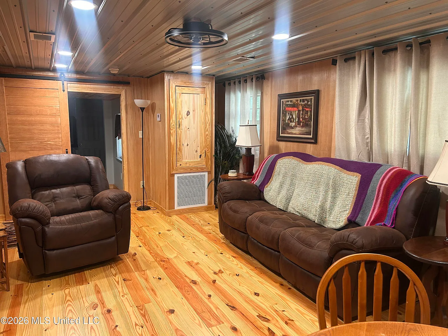 2 bed, 1.0 bath, 1000 sqft, $1,500 — Photo 3