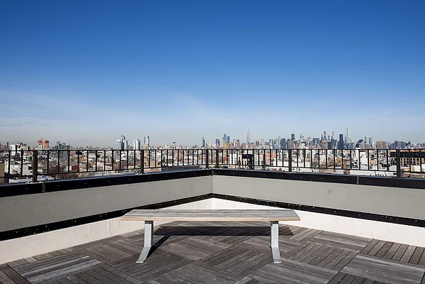 Rented by Bold Marketing | media 24