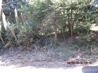 11 Nob Hill Rd, Whitethorn, CA 95589