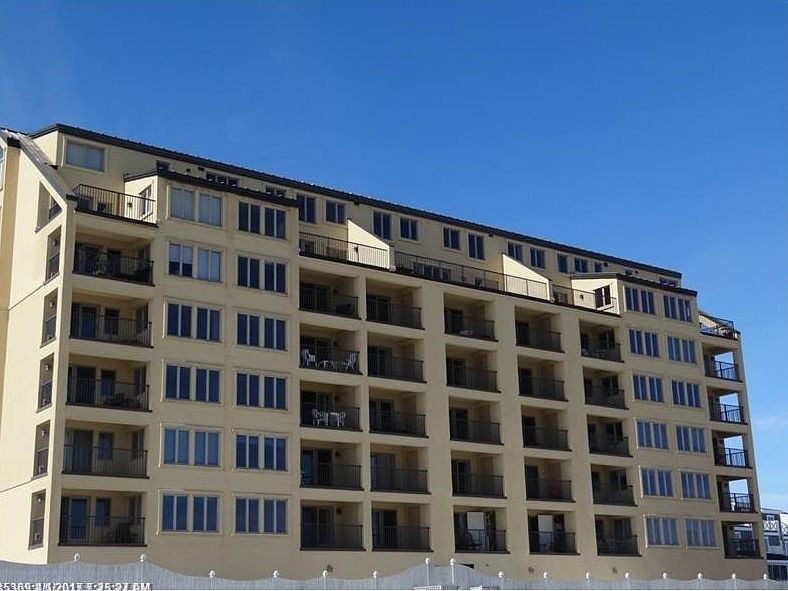 2nd image of 191 E Grand Ave APT 206
