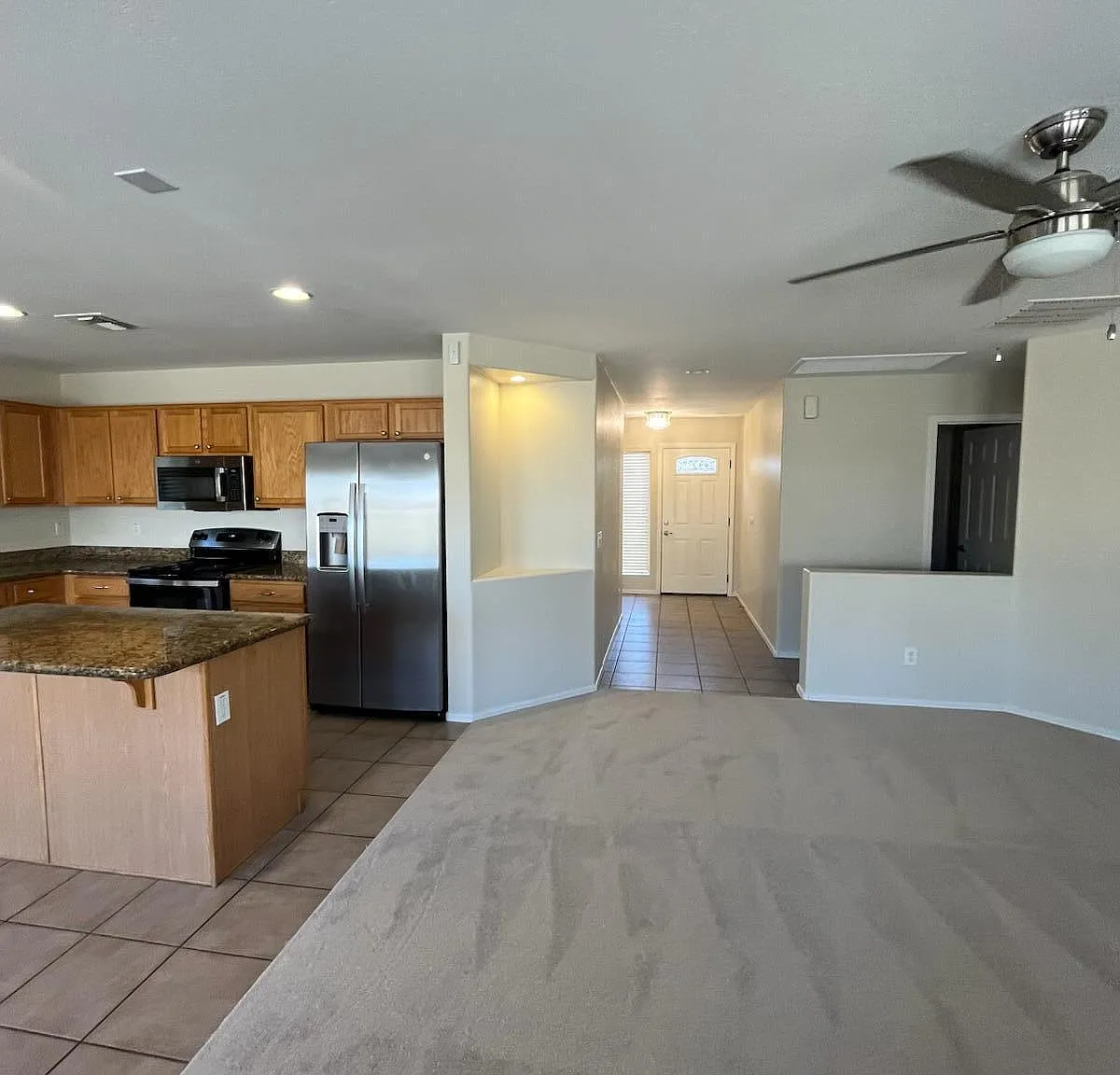 3 bed, 2.0 bath, 1536 sqft, $2,045 — Photo 4