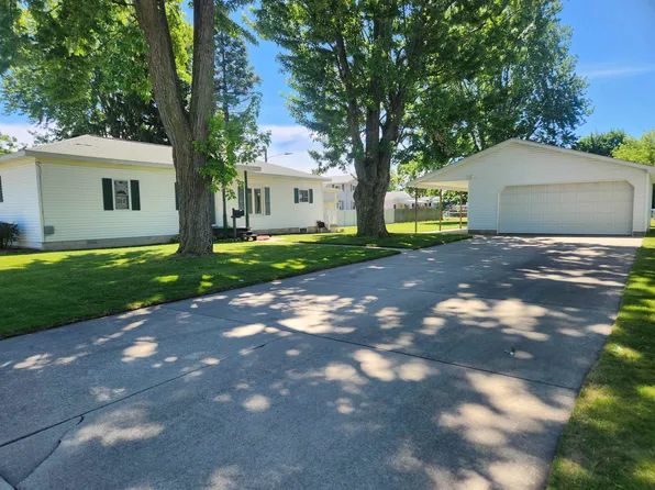 416 39th St, Bay City, MI 48708