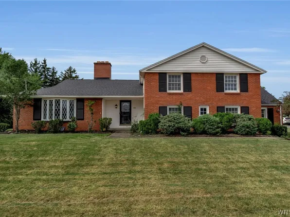 660 N Forest Rd, Buffalo, NY 14221
