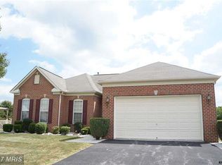 347 El Vista Dr, Hanover, PA 17331