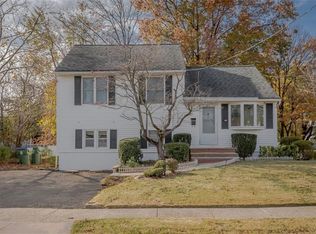 23 Leland Rd, Edison, NJ 08817