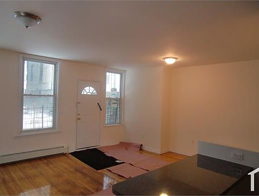 4th image of 3341 Webster Ave #1F