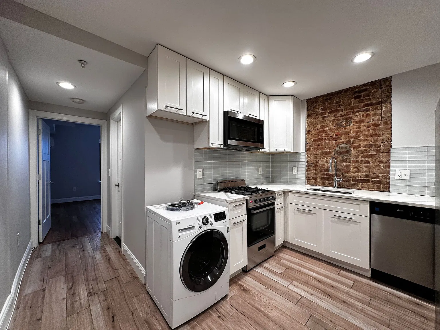 45 Clifton Place — Photo 1