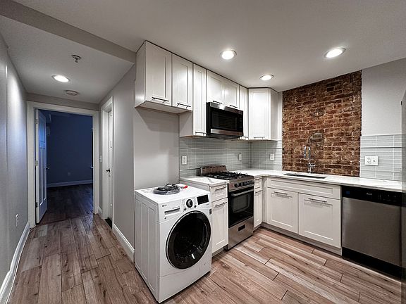 4th image of 47 Clifton Pl #11E
