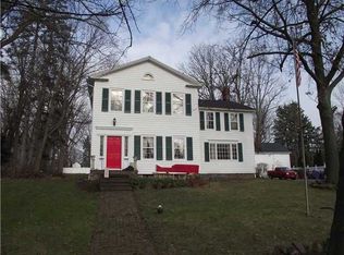 1884 Penfield Rd, Penfield, NY 14526