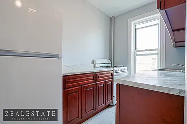 Rented by ZealEstate Group Inc