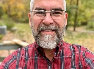 557 Hazelwood Ter, Rochester, NY 14609