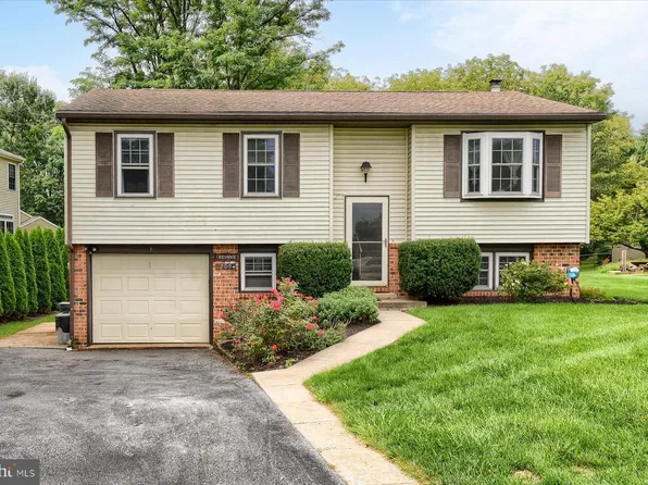 205 S Long St, Annville, PA 17003