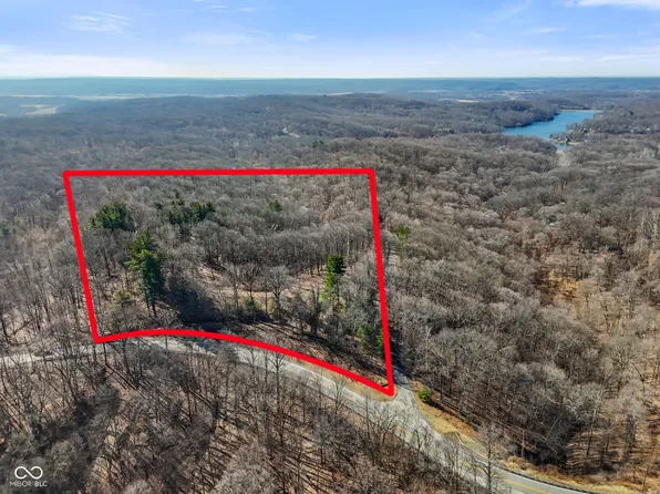 1867 Dynasty Ridge Rd, Martinsville, IN 46151