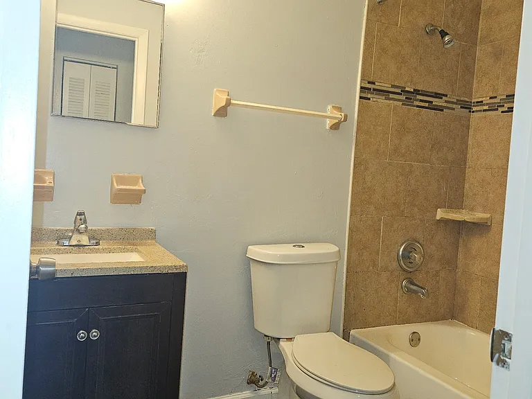 SW 69th Dr — Photo 8