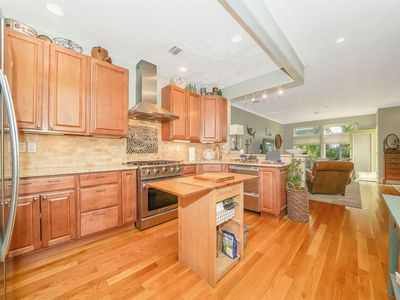 7711 Aquatic Drive, Far Rockaway, NY, 11692