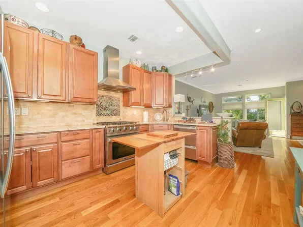 7711 Aquatic Drive, Arverne, NY 11692