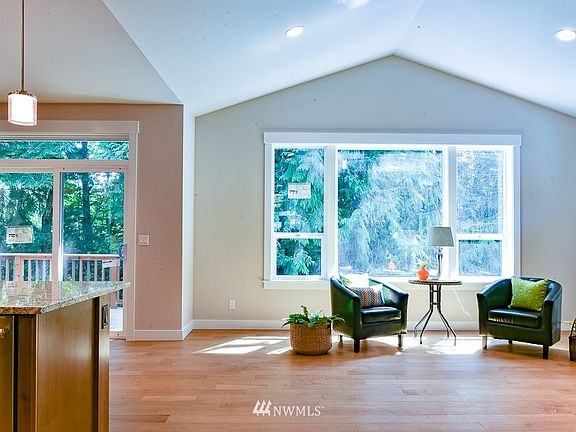 4th image of 3684 Trout Brook Lane