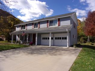 1620 Edgewood Rd, Winona, MN 55987