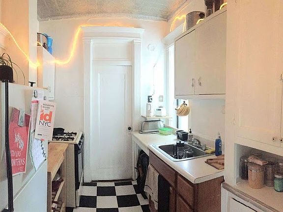 2nd image of 311 8th St #2