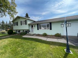 212 E 20th Ave, Sault Sainte Marie, MI 49783