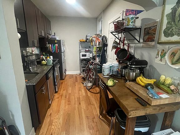 4th image of 4419 N Wolcott Ave APT 3A