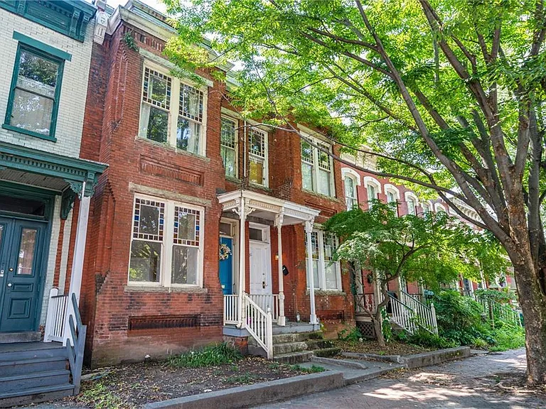 129 W Clay St — Photo 3