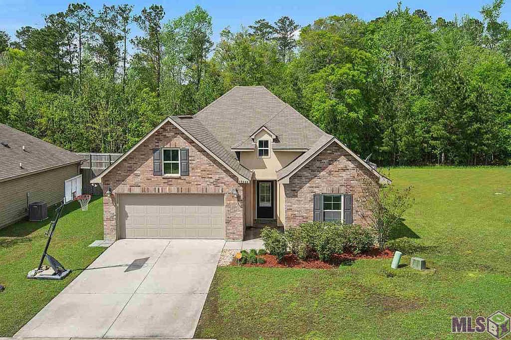 ゆゆ 13066 Silverwood Ct, Denham Springs, LA 70726 | Zillow