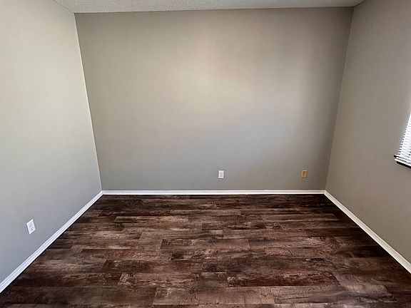 5th image of 215 S 1st St #3
