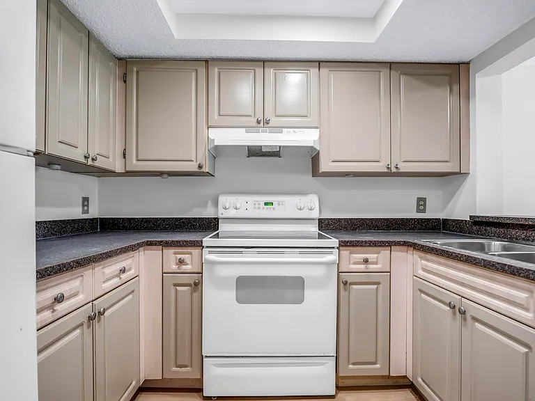 5200 NW 31st Ave #96 — Photo 5