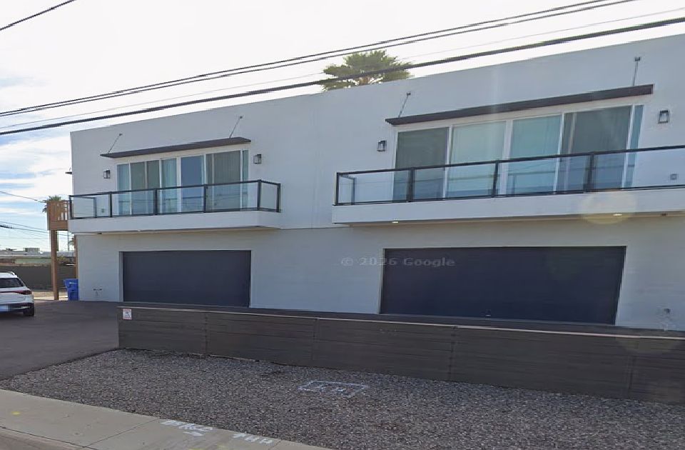 1st image of 901 S 4th Ave #901