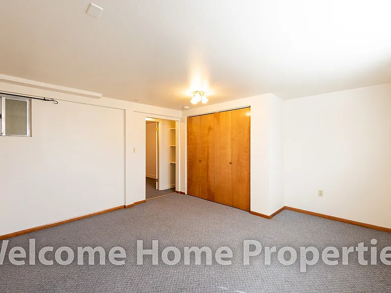 512 S College Ave — Photo 10