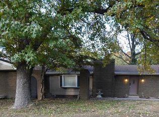 114 Barnett Dr, Edwardsville, IL