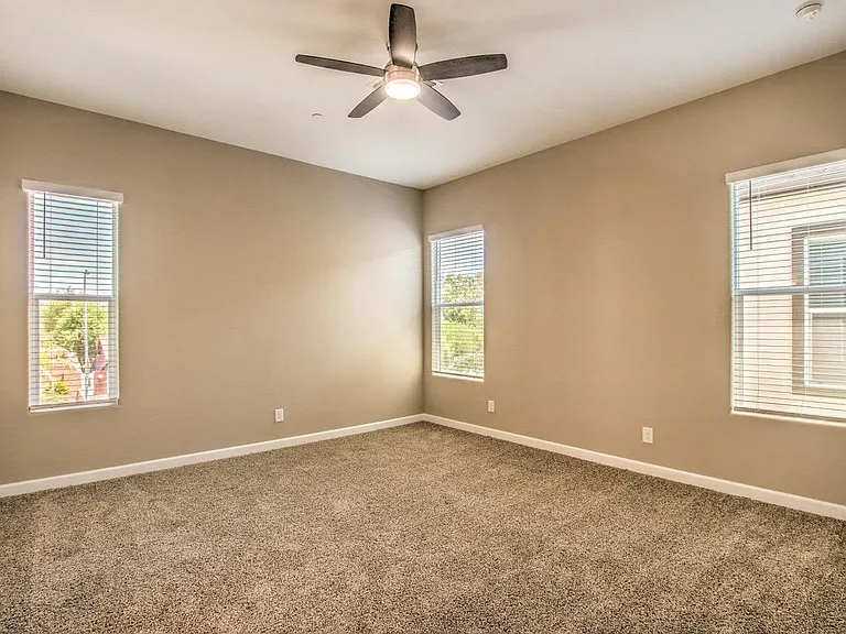 4320 E Granada Rd — Photo 15