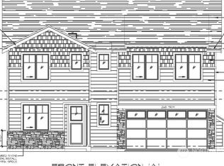 2230 SW Putnam Dr, Oak Harbor, WA 98277