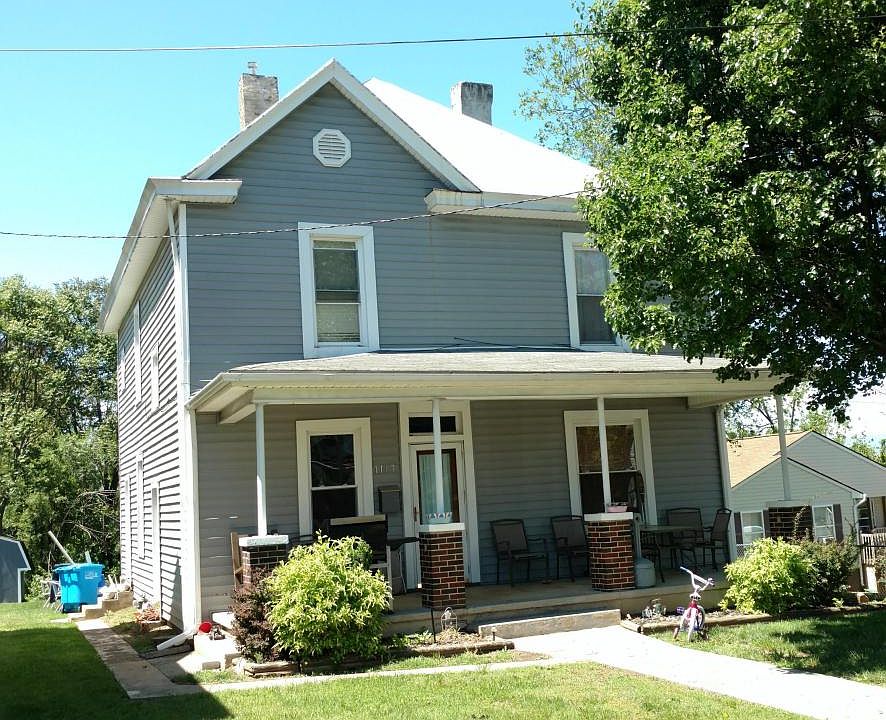 1st image of 1117 6th St SE