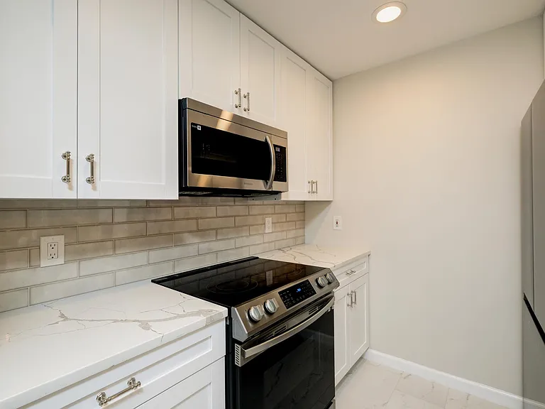 2227-3315 Wyndham Cir #2227 — Photo 15