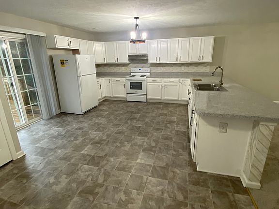 5th image of 11514 Warwick Blvd