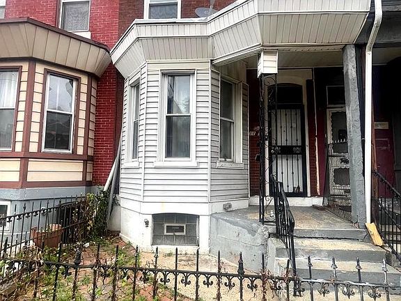 2nd image of 1109 W Silver St